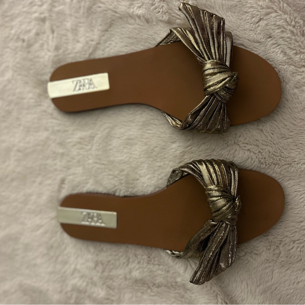 Zara cute flat sandals